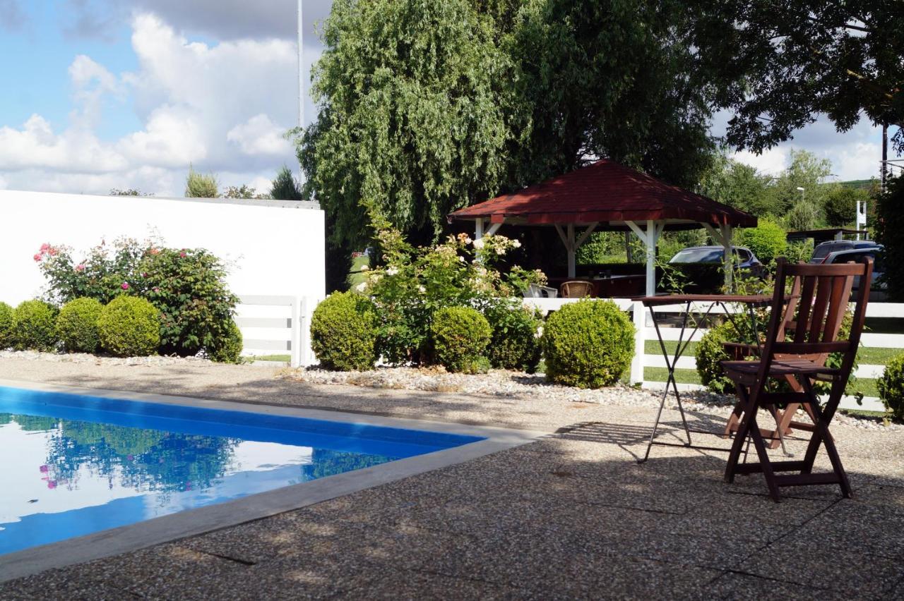 Kraft Hotel A61 Worms - Alzey Gundersheim ภายนอก รูปภาพ