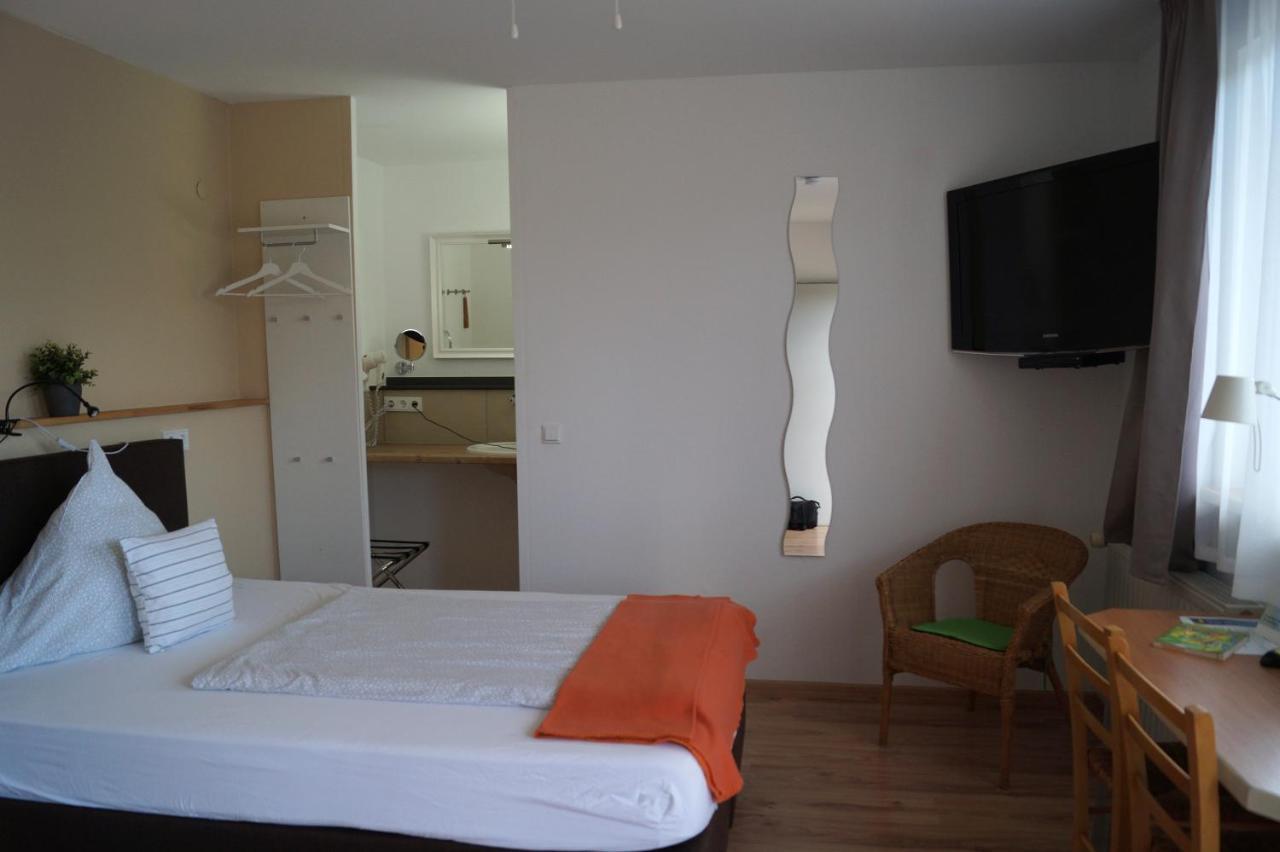 Kraft Hotel A61 Worms - Alzey Gundersheim ภายนอก รูปภาพ